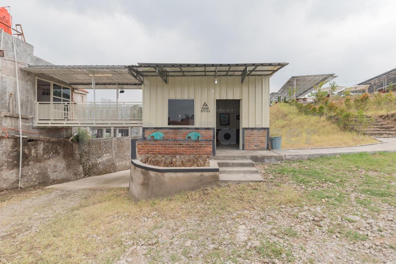 Pondok Hefi Ciwidey Mitra Reddoorz Exteriör bild